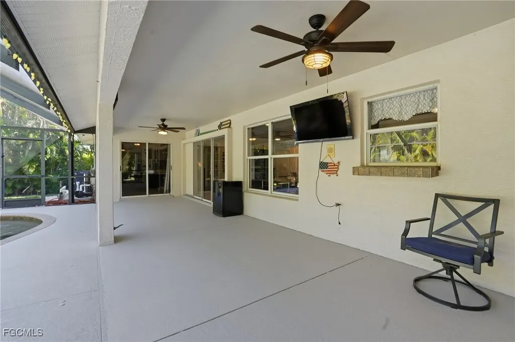 229 SW 38th Terrace Cape Coral FL 33914