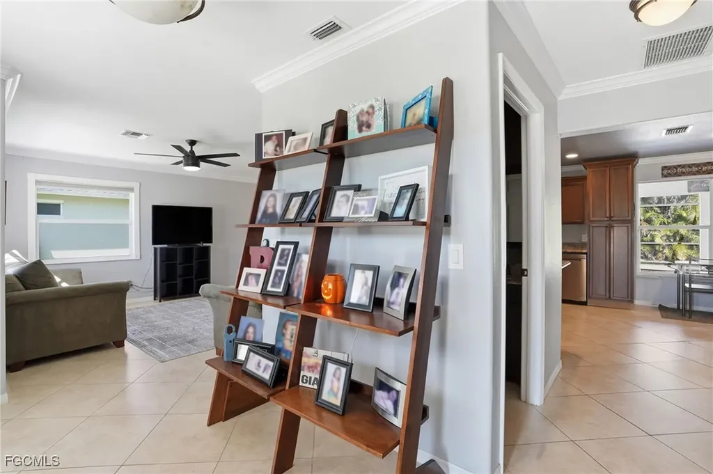 229 SW 38th Terrace Cape Coral FL 33914