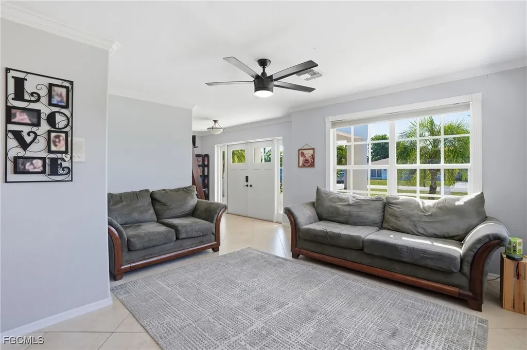 229 SW 38th Terrace Cape Coral FL 33914