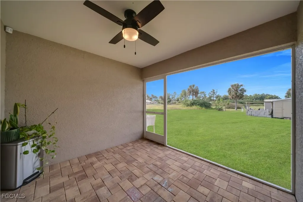 1301 Dorothy Avenue N Lehigh Acres FL 33971