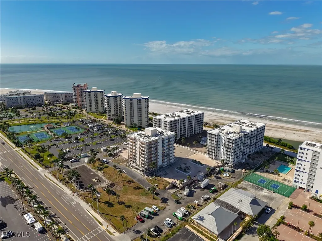 Fort Myers Beach FL, 7148 Estero Boulevard, Unit 820