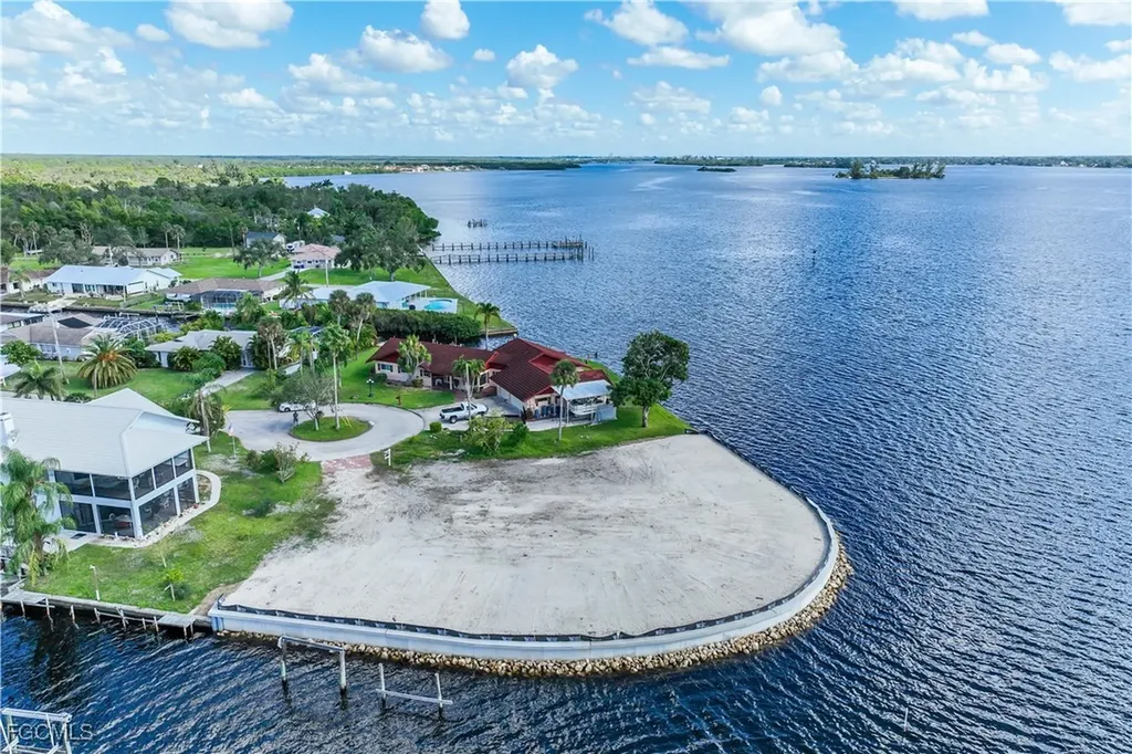 7152 Reymoor Drive North Fort Myers FL 33917
