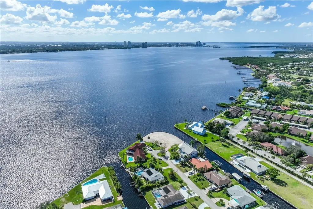7152 Reymoor Drive North Fort Myers FL 33917