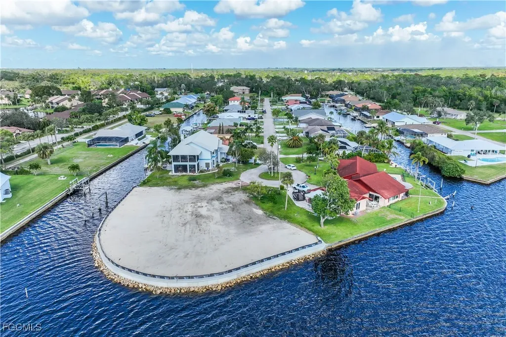 7152 Reymoor Drive North Fort Myers FL 33917