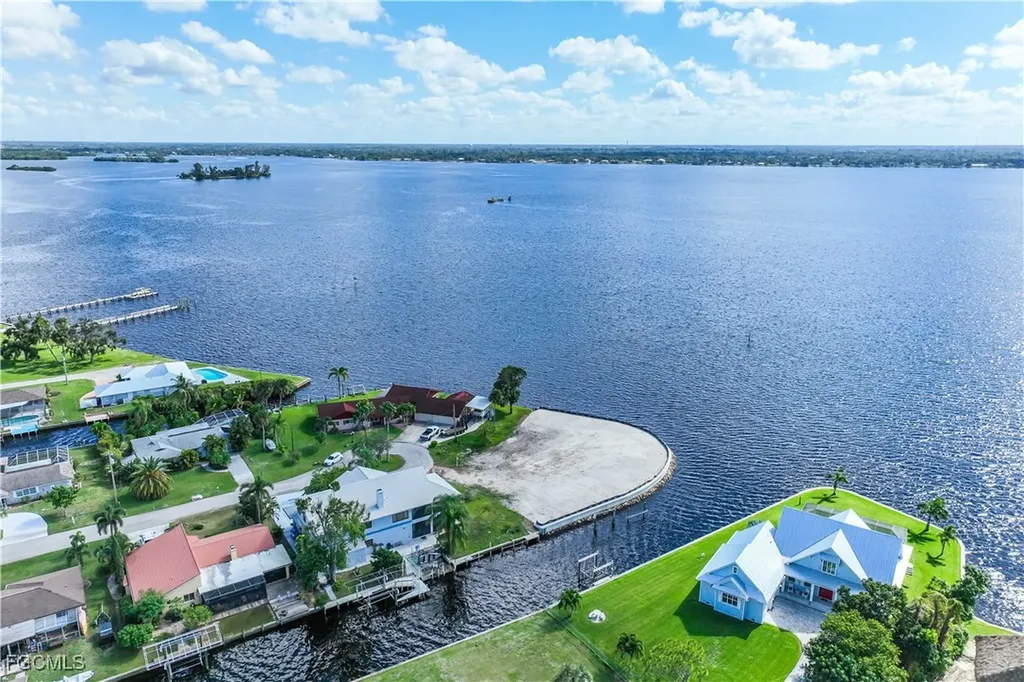 7152 Reymoor Drive North Fort Myers FL 33917
