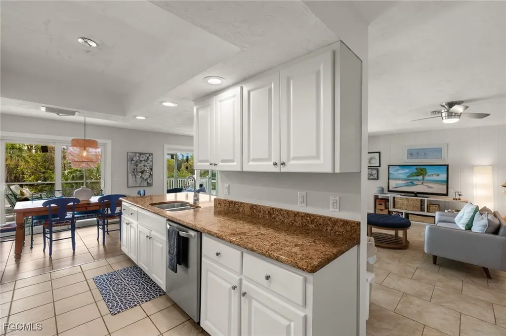 810 Elinor Way Sanibel FL 33957