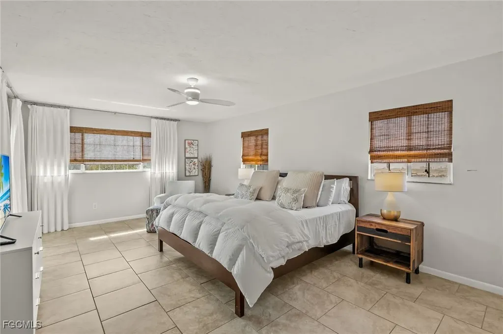 810 Elinor Way Sanibel FL 33957