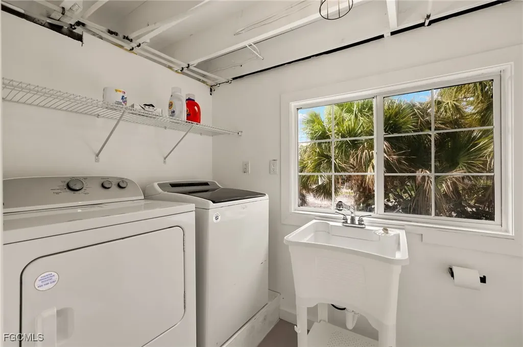 810 Elinor Way Sanibel FL 33957