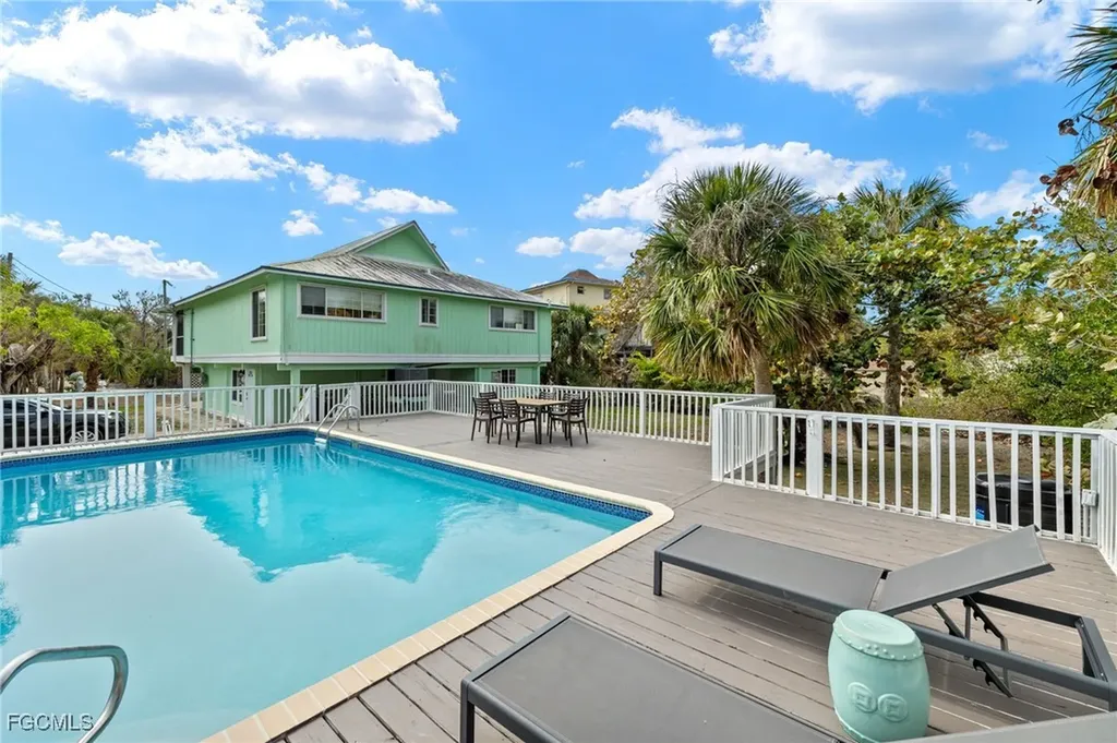 810 Elinor Way Sanibel FL 33957