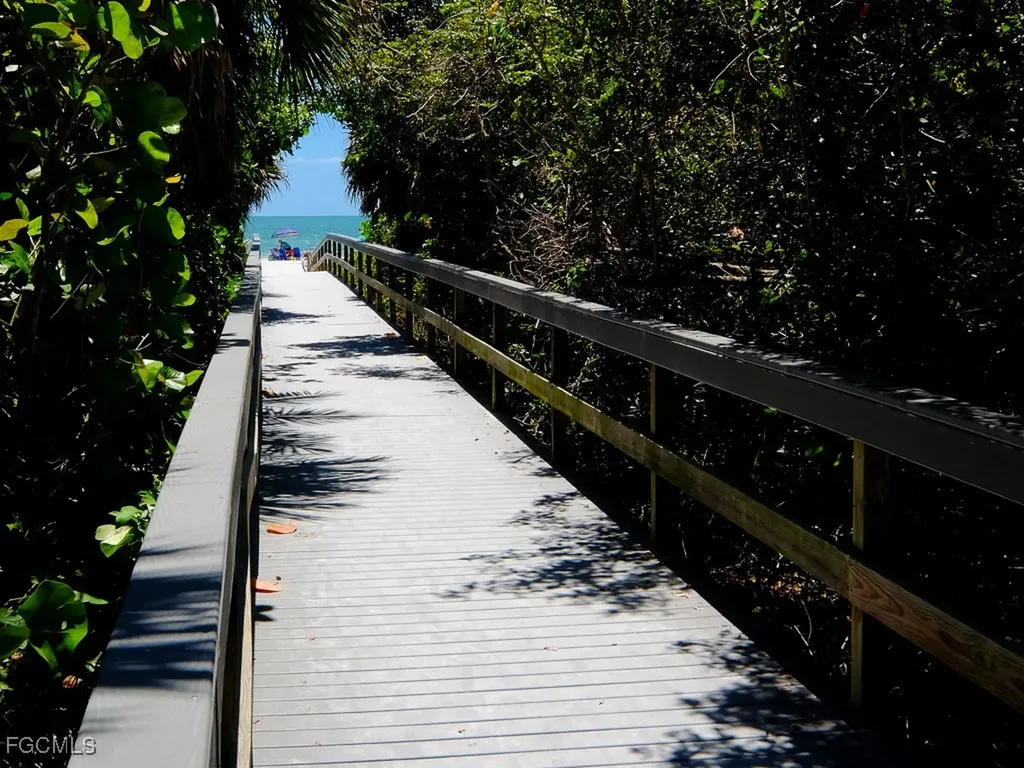 810 Elinor Way Sanibel FL 33957