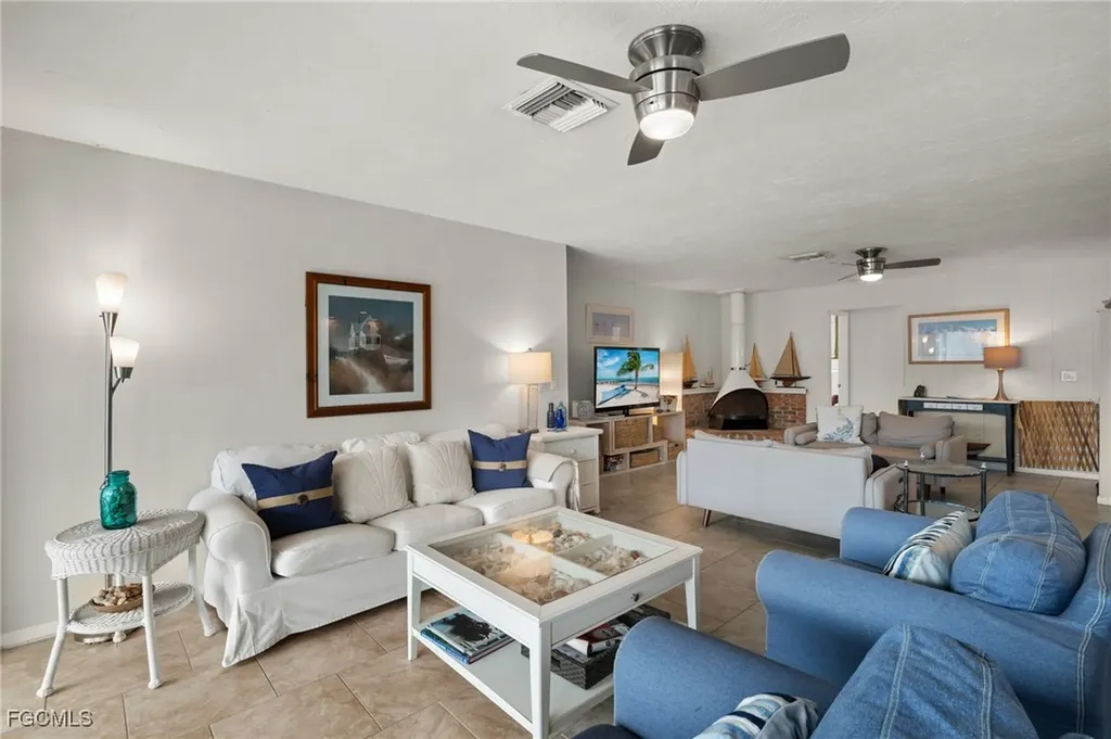 810 Elinor Way Sanibel FL 33957