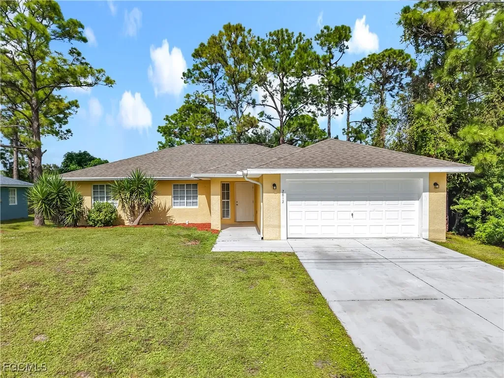 2812 4th Street SW Lehigh Acres FL 33976