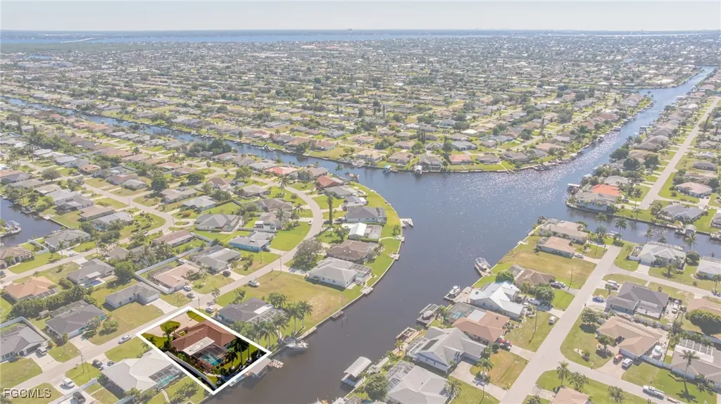 1518 SE 10th Place Cape Coral FL 33990