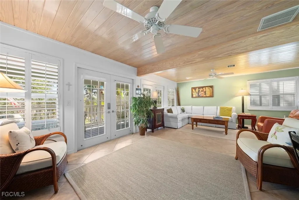 5356 Palmetto Street Fort Myers Beach FL 33931