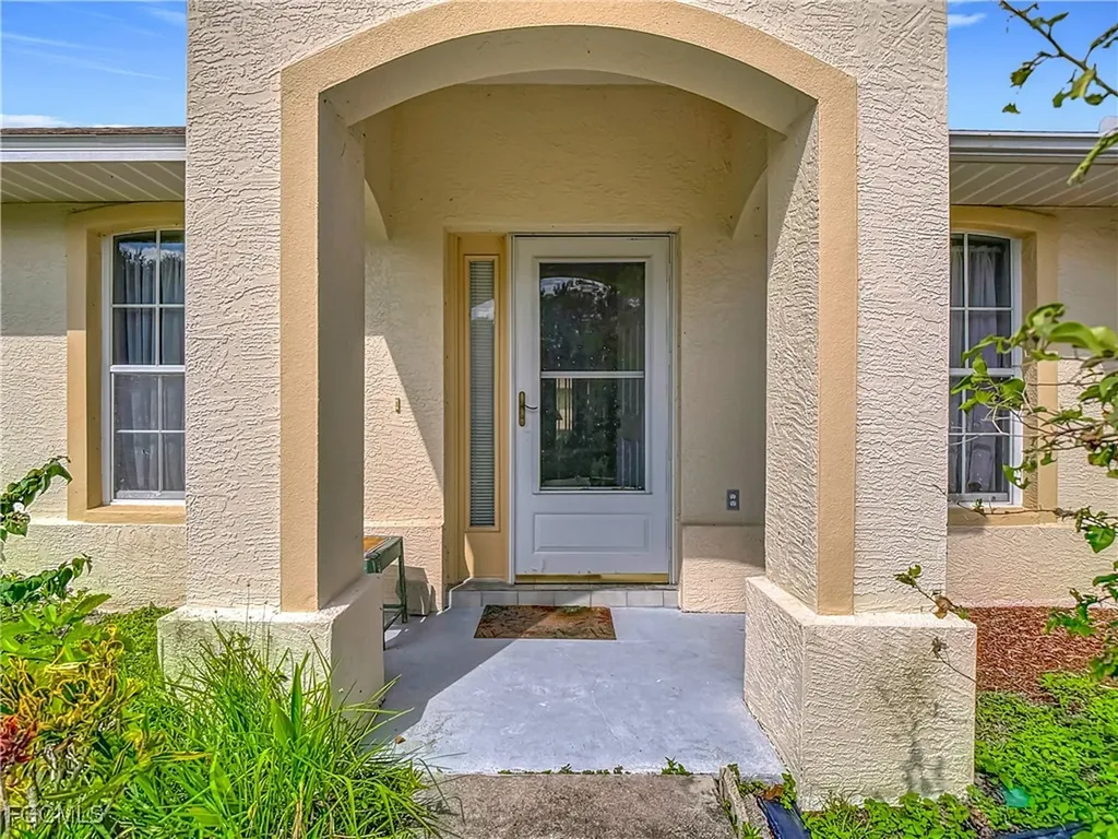 402 Chancery Avenue Lehigh Acres FL 33936