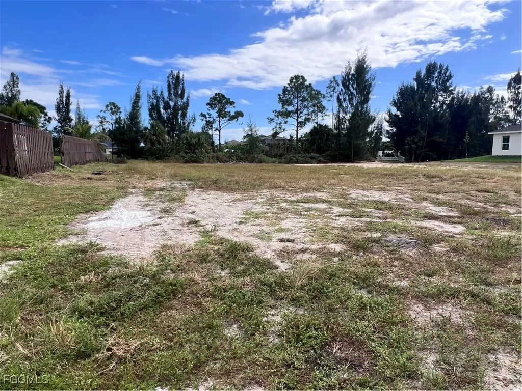 3543 NE 21st Avenue Cape Coral FL 33909