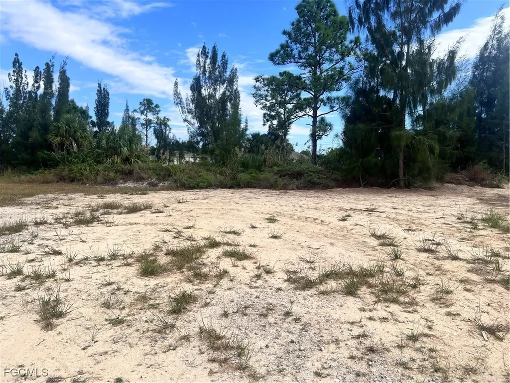 3543 NE 21st Avenue Cape Coral FL 33909