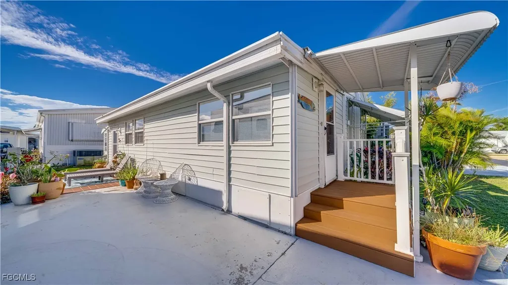 11077 Sunburst Lane Fort Myers FL 33908