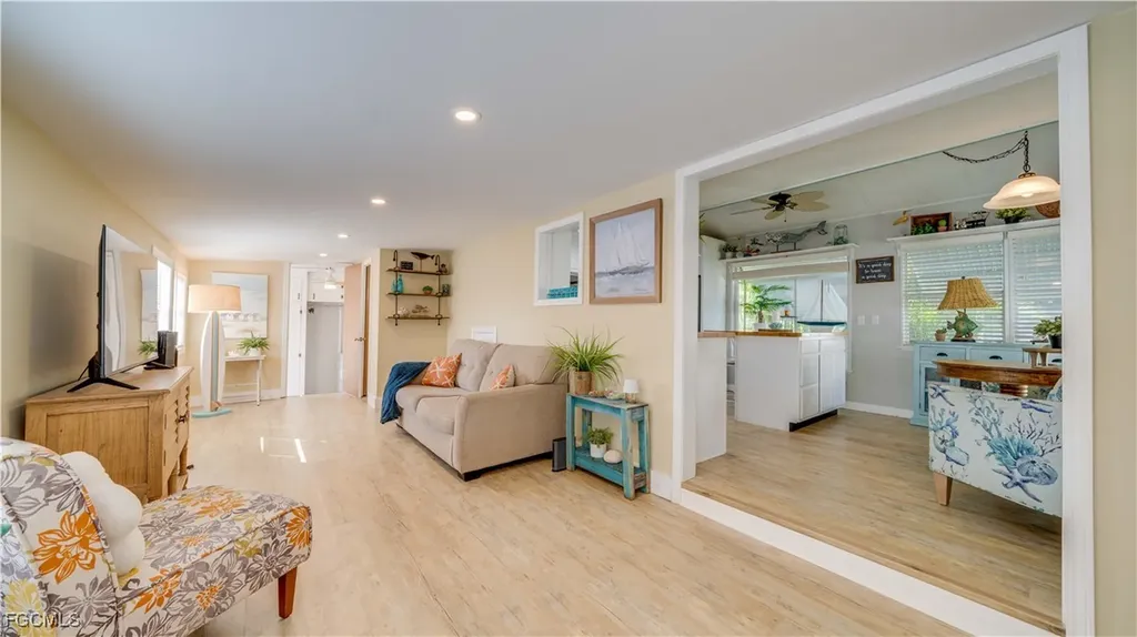 11077 Sunburst Lane Fort Myers FL 33908