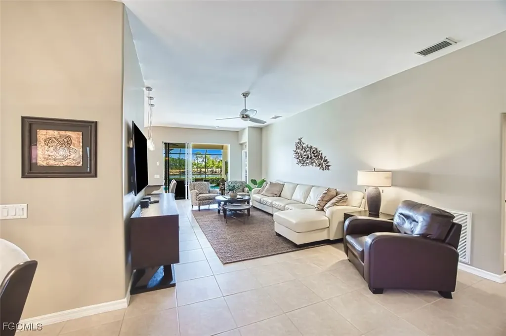 10037 Oakhurst Way Fort Myers FL 33913