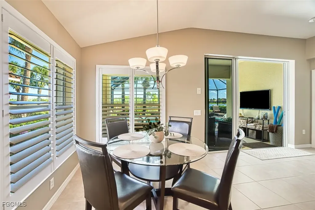 10037 Oakhurst Way Fort Myers FL 33913