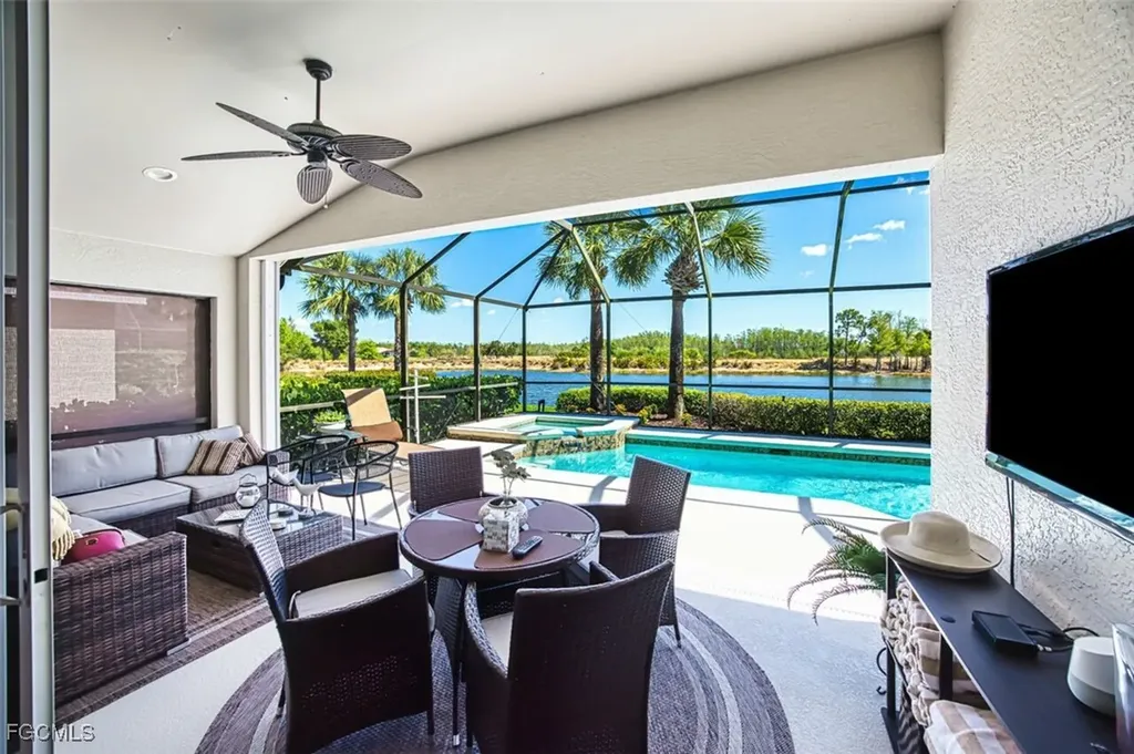 10037 Oakhurst Way Fort Myers FL 33913