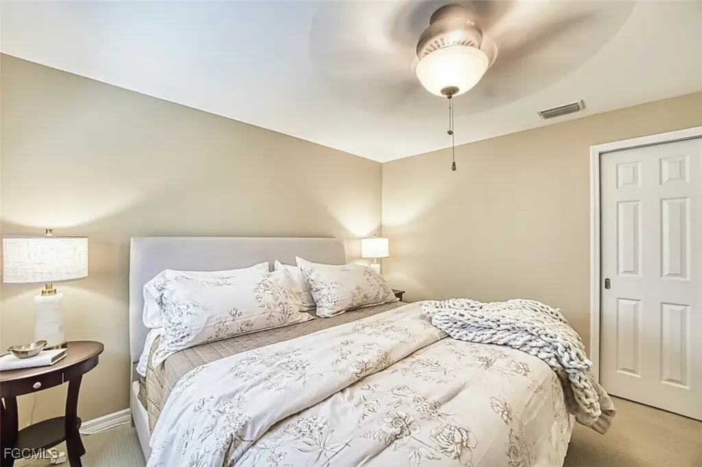 10037 Oakhurst Way Fort Myers FL 33913