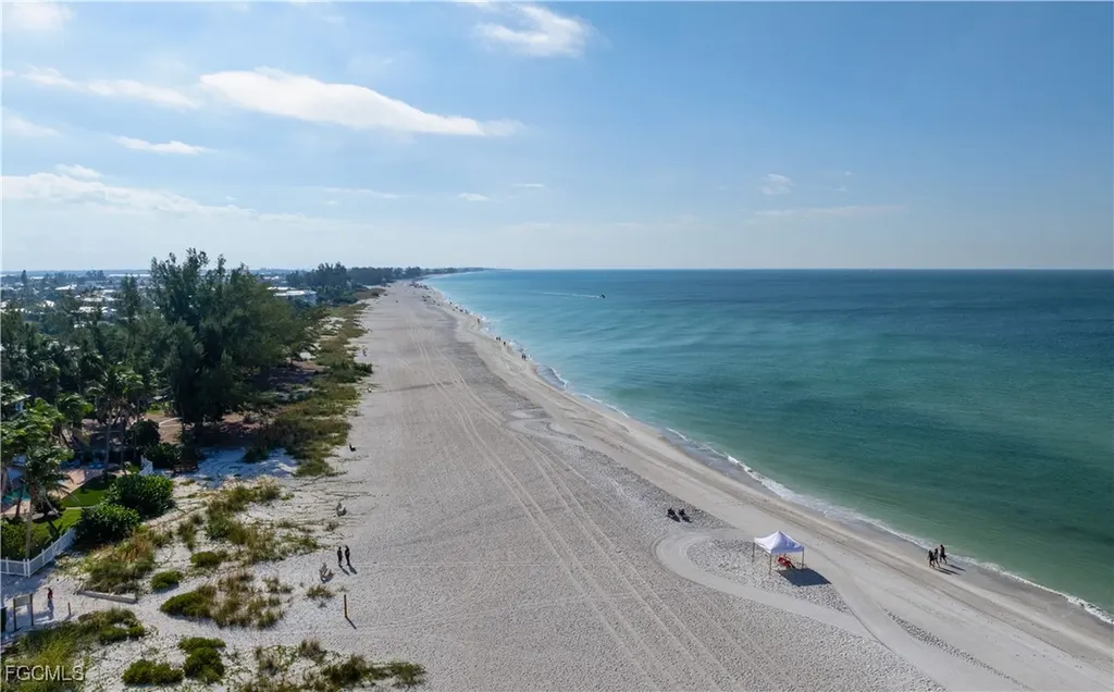 5200 Gulf Drive Holmes Beach FL 34217