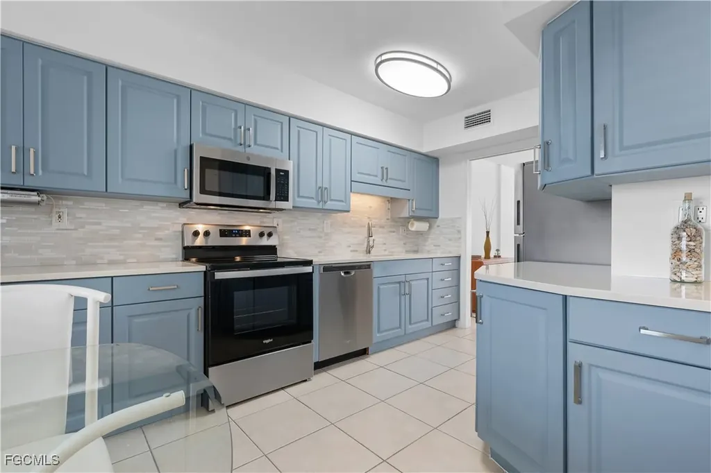 5200 Gulf Drive Holmes Beach FL 34217