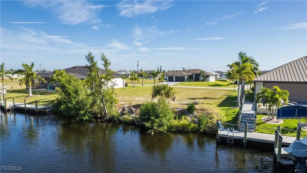 1616 NW 38th Place Cape Coral FL 33993