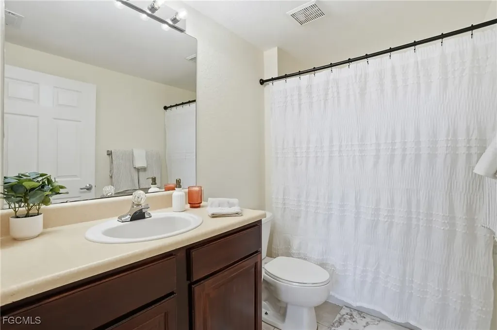 15590 Ocean Walk Circle Fort Myers FL 33908
