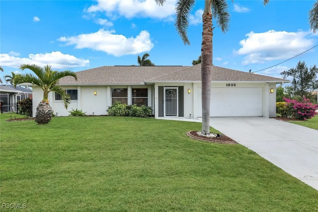 1925 SW 17th Place Cape Coral FL 33991