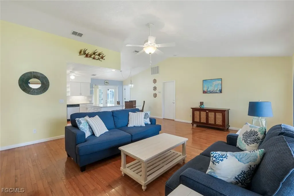 1925 SW 17th Place Cape Coral FL 33991