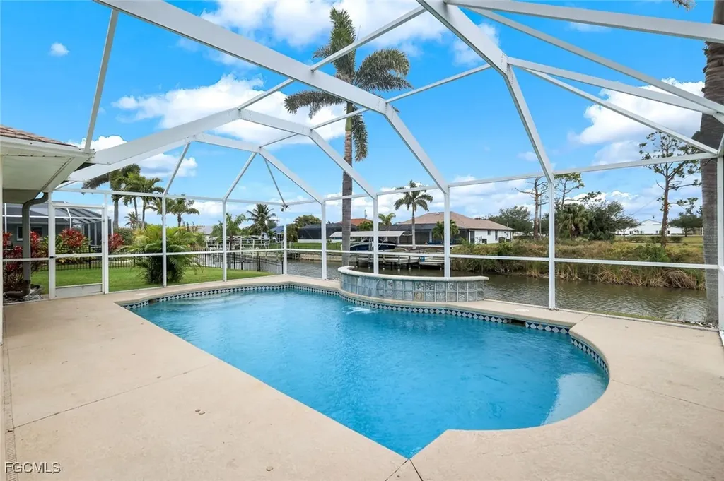 1925 SW 17th Place Cape Coral FL 33991