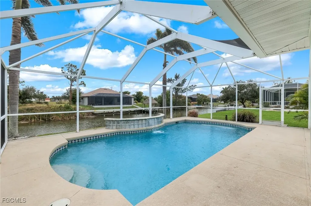 1925 SW 17th Place Cape Coral FL 33991