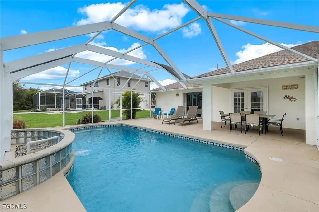 1925 SW 17th Place Cape Coral FL 33991