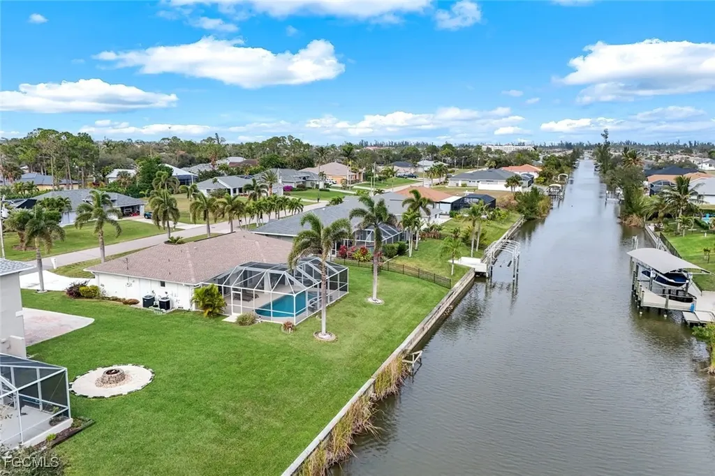 1925 SW 17th Place Cape Coral FL 33991