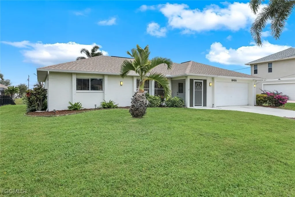 1925 SW 17th Place Cape Coral FL 33991