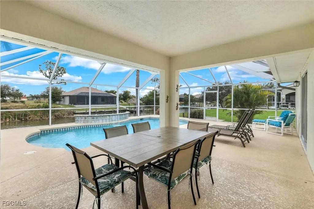 1925 SW 17th Place Cape Coral FL 33991