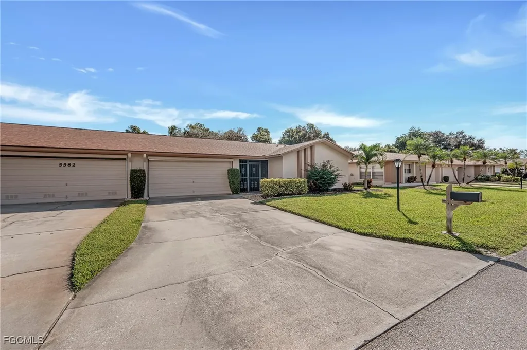 5584 Buring Court Fort Myers FL 33919