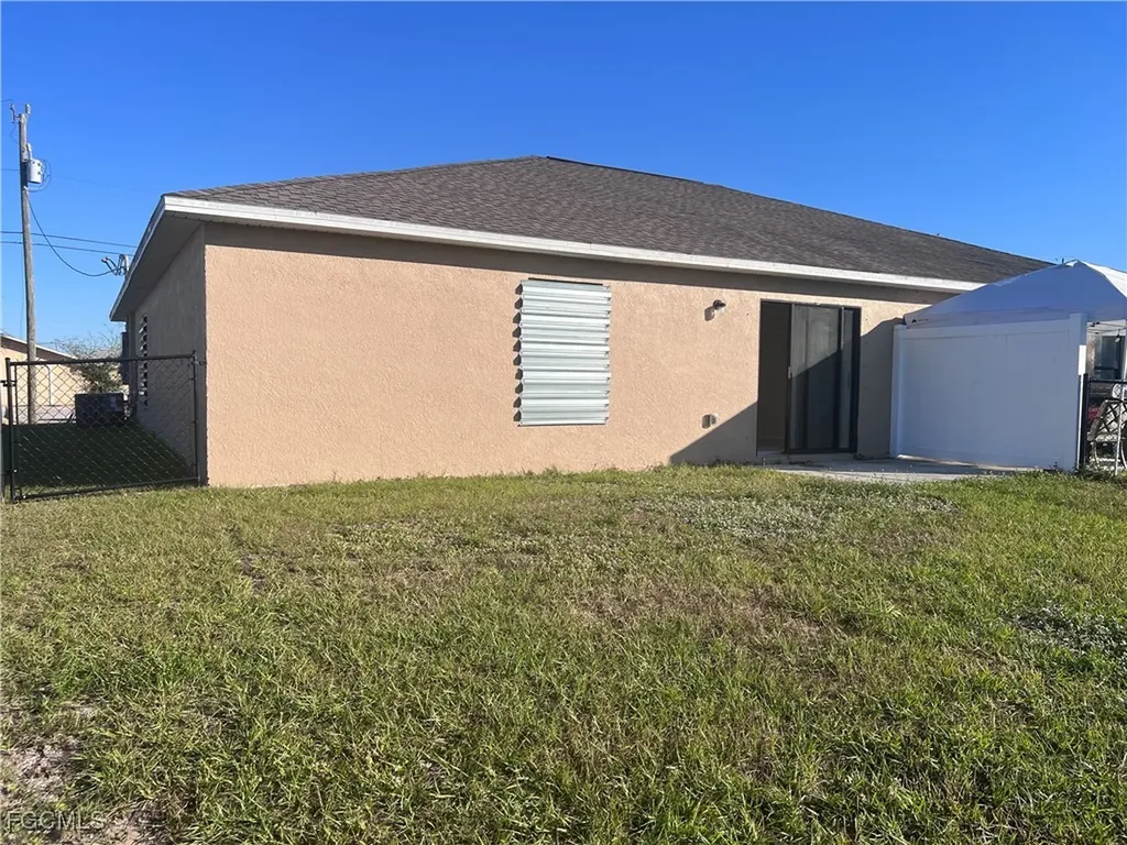 538 SE 6th Terrace Cape Coral FL 33990