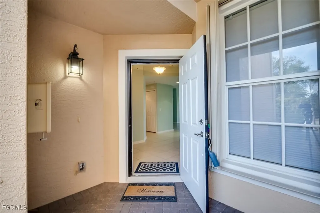 2664 Somerville Loop Cape Coral FL 33991