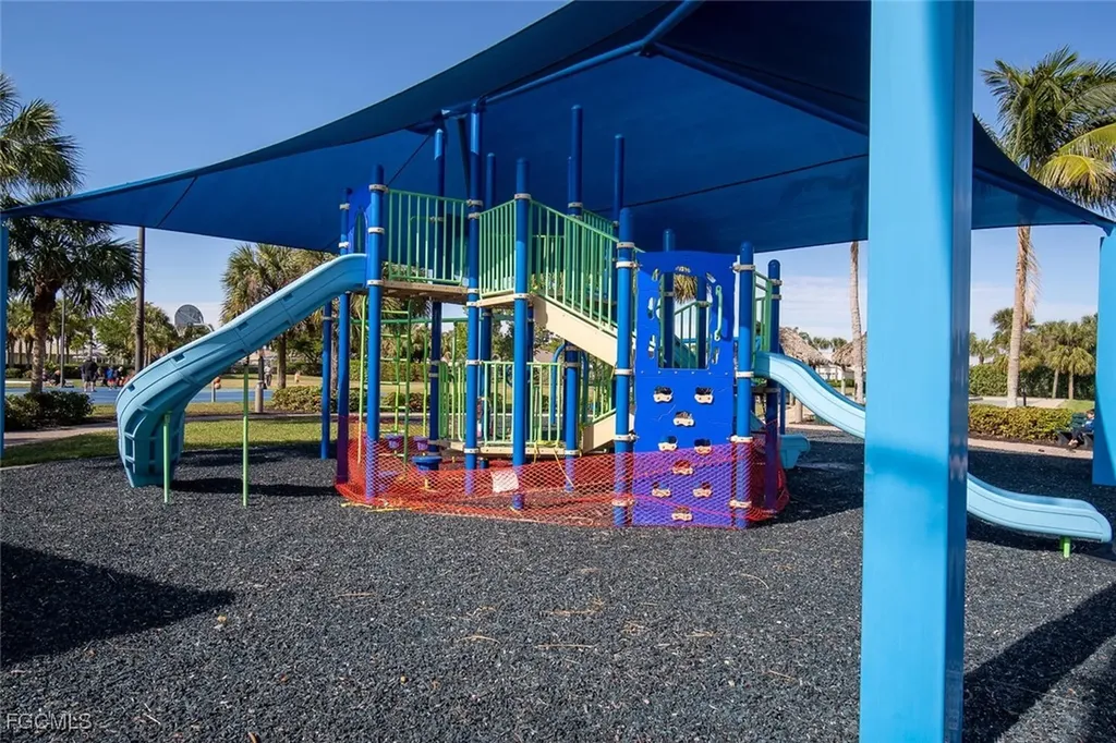 2664 Somerville Loop Cape Coral FL 33991