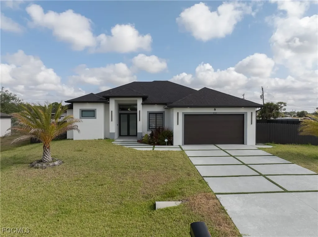 833 SW 16th Terrace Cape Coral FL 33991