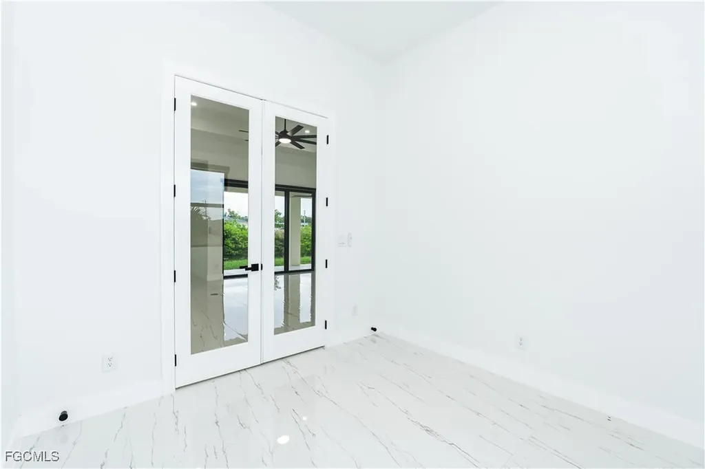 903 NE 23rd Street Cape Coral FL 33909