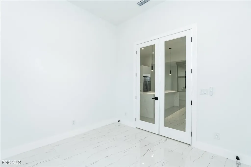 903 NE 23rd Street Cape Coral FL 33909