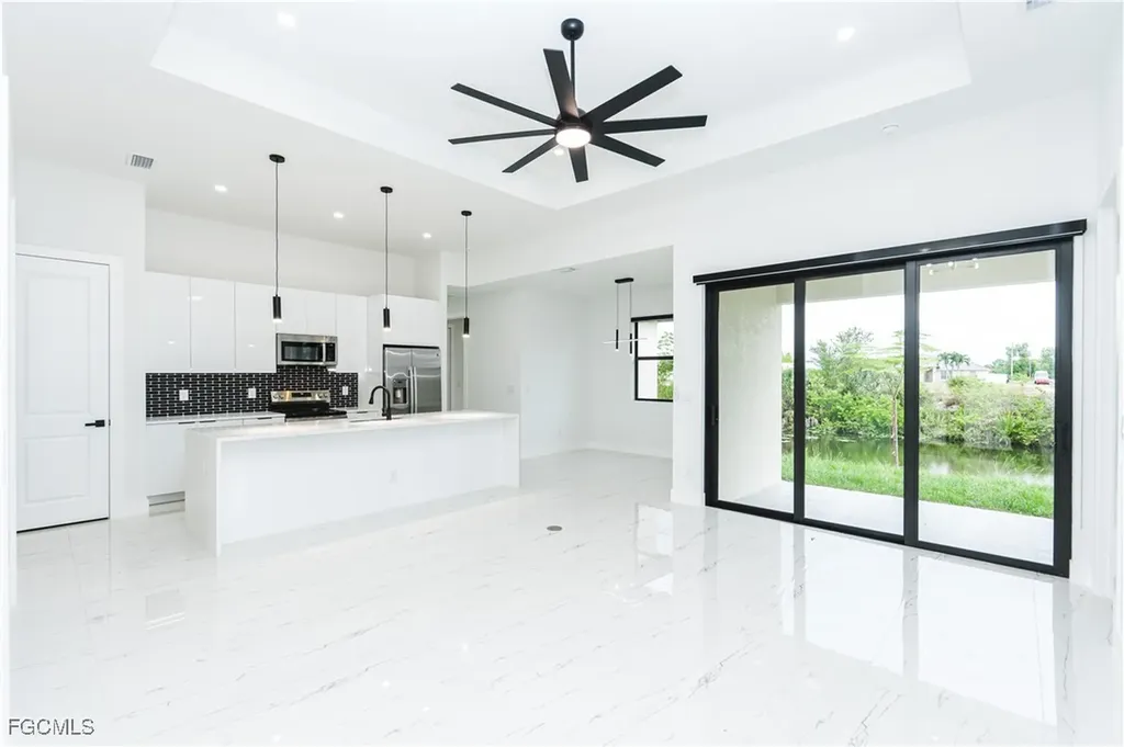 903 NE 23rd Street Cape Coral FL 33909