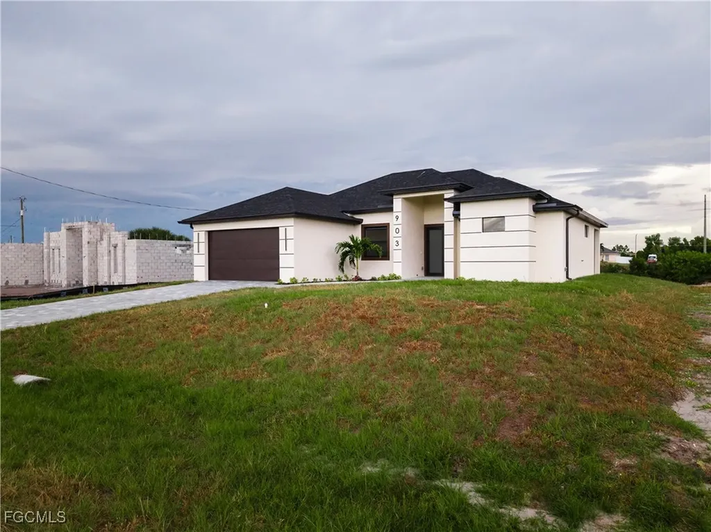 903 NE 23rd Street Cape Coral FL 33909