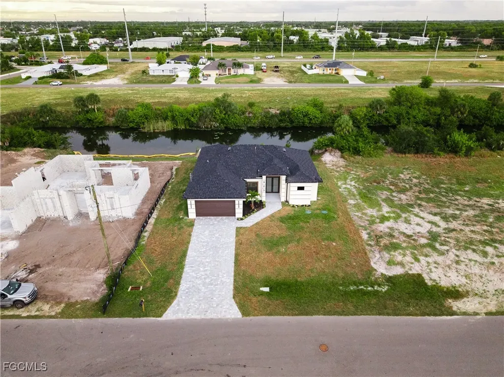 903 NE 23rd Street Cape Coral FL 33909