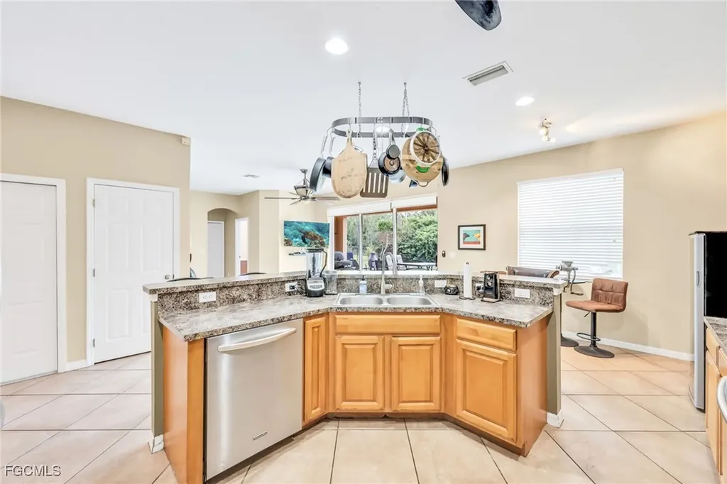 14067 Danpark Loop Fort Myers FL 33912